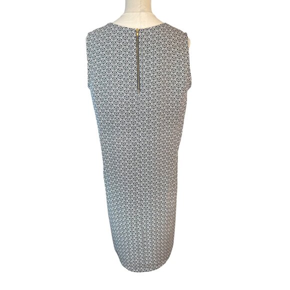 2/$30 Adrienne Vittadini Size 10 Black/White Geometric Sleeveless Sheath Dress - Picture 4 of 16